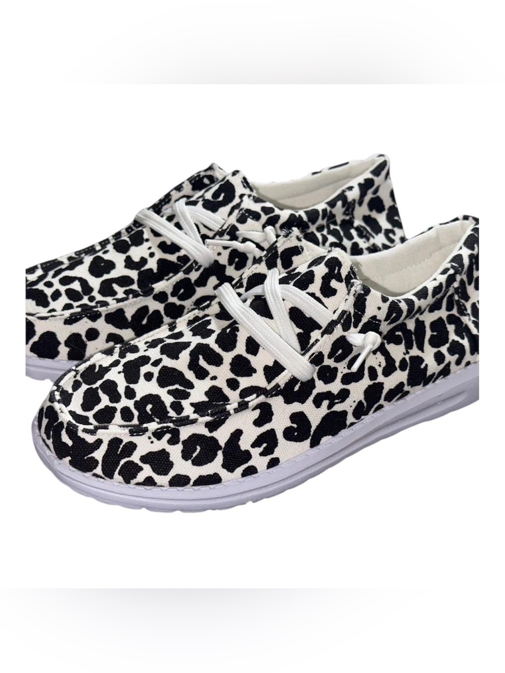 🆕 Women’s leopard print loafers
